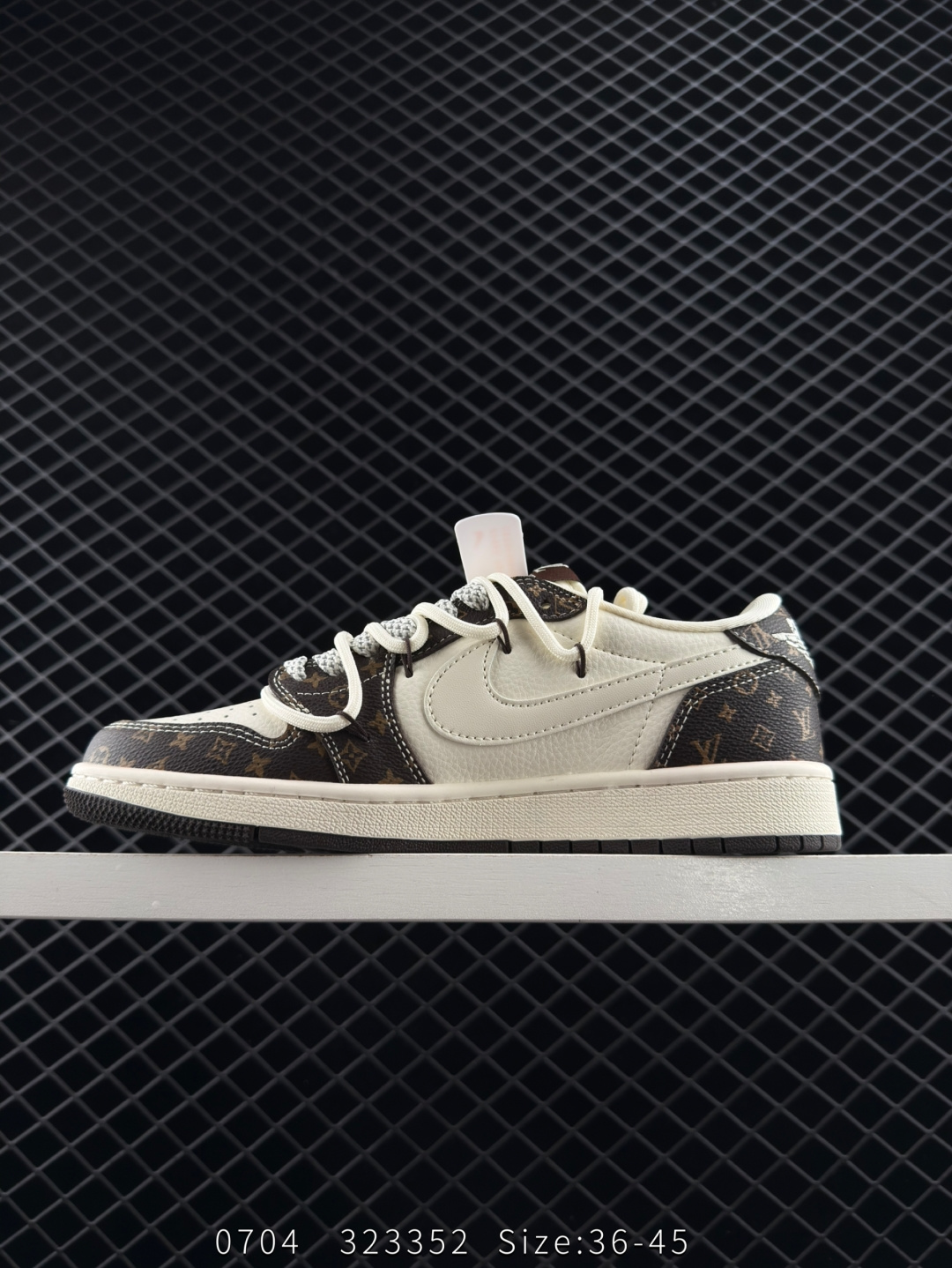 Travis Scott x Air Jordan 1 ” Reverse Mocha “